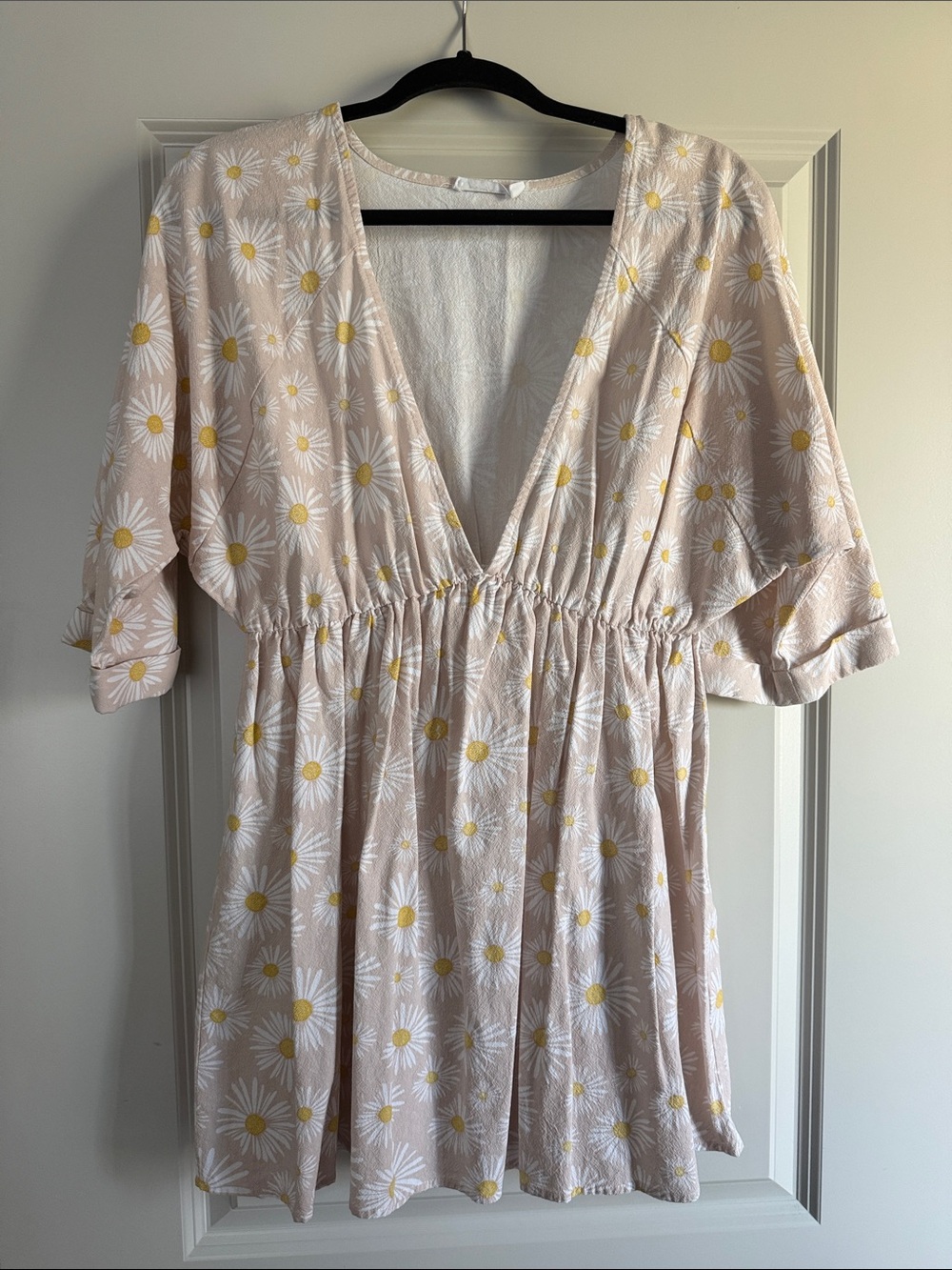 Floral Daisy Print Mini Dress in Light Pink